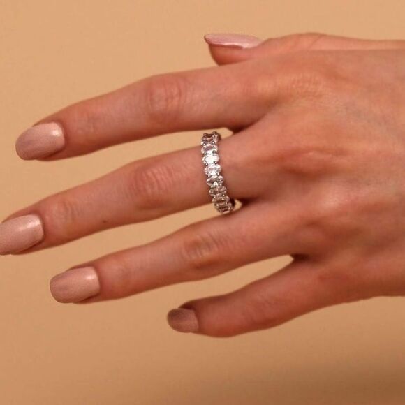 Stunning 14.K gold plated cubic zirconia ring 5MM.Size 9 - Picture 3 of 6